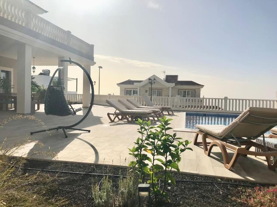 Villa Vista Bella Costa Adeje In Ruhiger Villengegend Mit Meerblick Kültér fotó