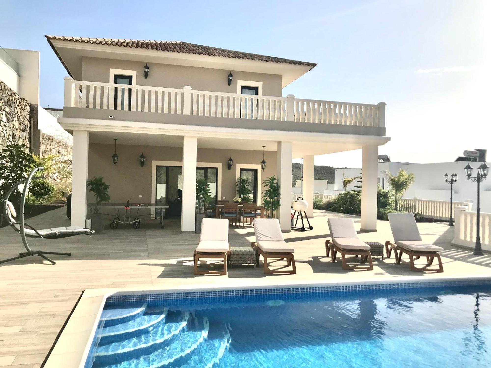 Villa Vista Bella Costa Adeje In Ruhiger Villengegend Mit Meerblick Kültér fotó