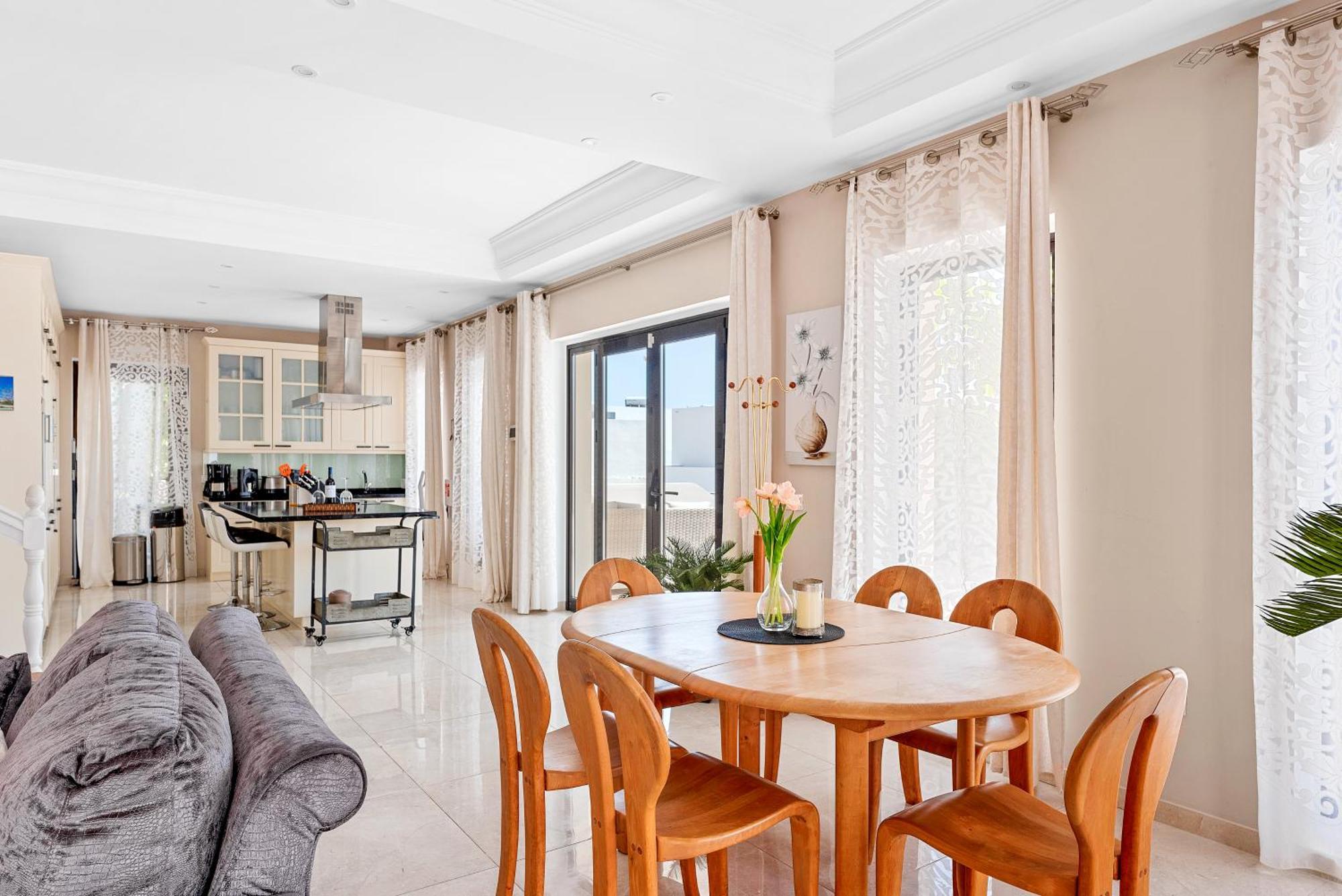 Villa Vista Bella Costa Adeje In Ruhiger Villengegend Mit Meerblick Kültér fotó