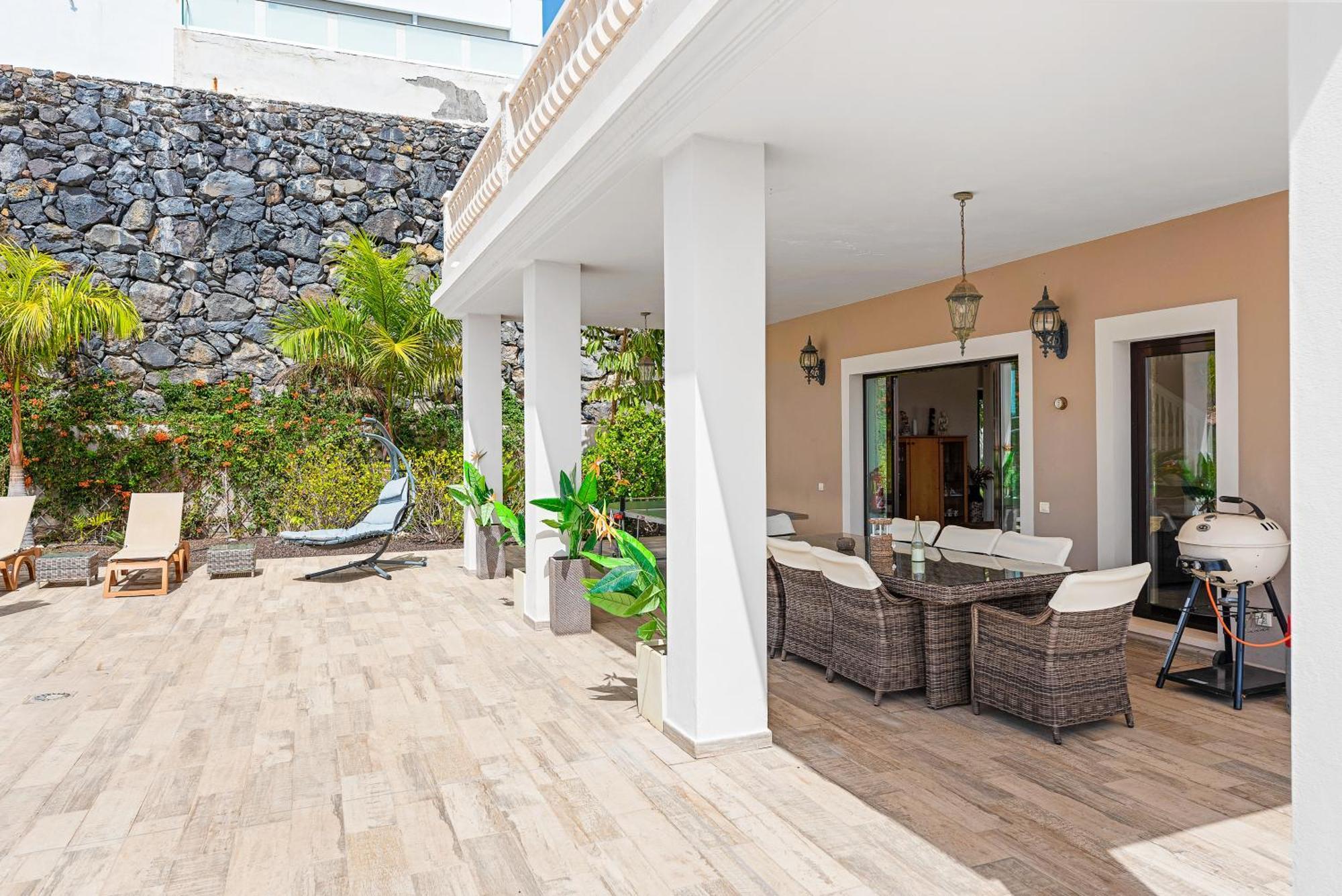 Villa Vista Bella Costa Adeje In Ruhiger Villengegend Mit Meerblick Kültér fotó