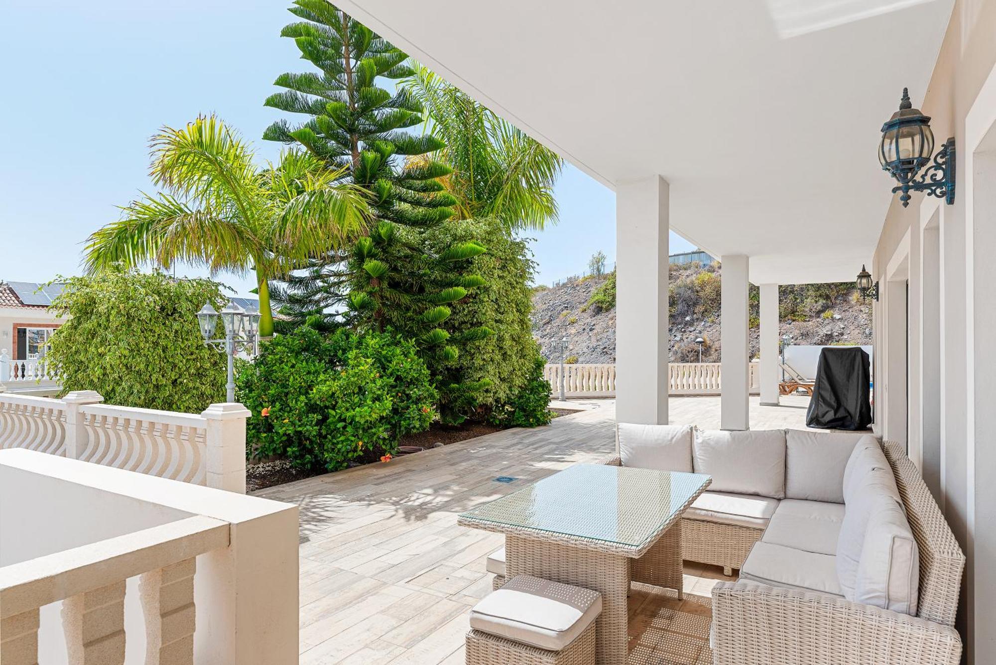 Villa Vista Bella Costa Adeje In Ruhiger Villengegend Mit Meerblick Kültér fotó